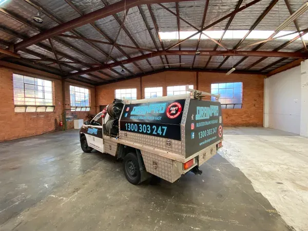 Drainpro truck and team on a Melbourne job, photo 5
