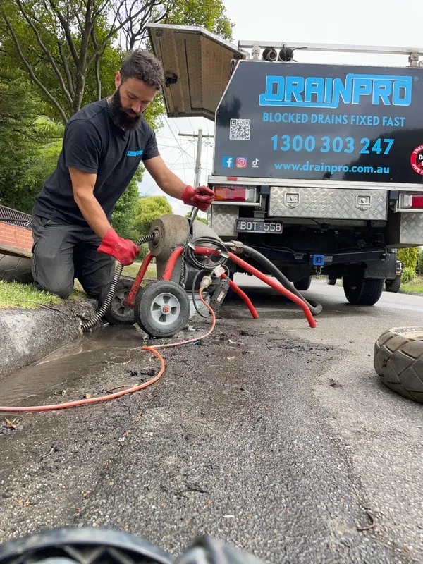 Drainpro truck and team on a Melbourne job, photo 13